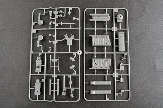 Trumpeter 02423 Junkers Ju-87R Stuka 1/24 – image 7