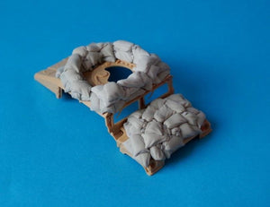 Panzer Art RE35-310 Humvee avec blindage de sacs de sable (poste de contrôle mobile) 1/35  – image 2