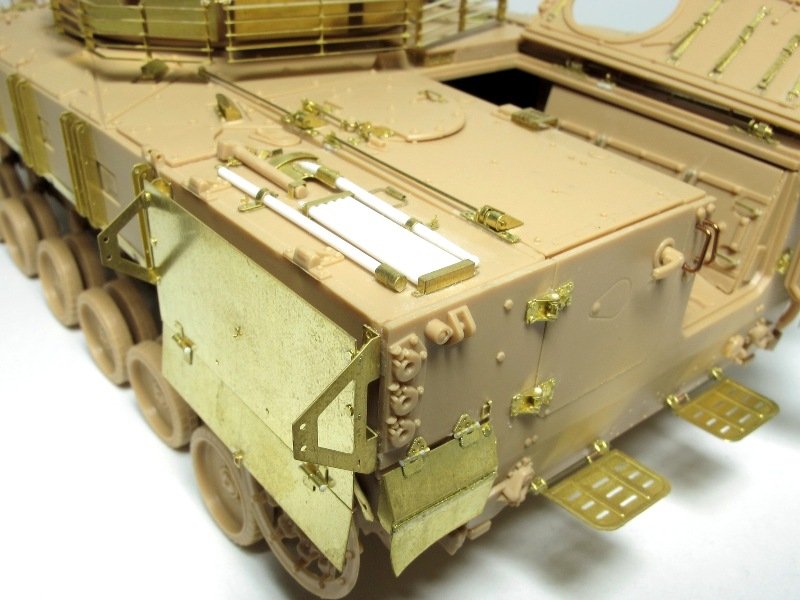 ET Model E35-040 Véhicule de combat d&amp;#39;infanterie russe BMP-3 avec blindage additionnel (pièce de base) (pour TRUMPETER 00365) (1/35) – immagine 11