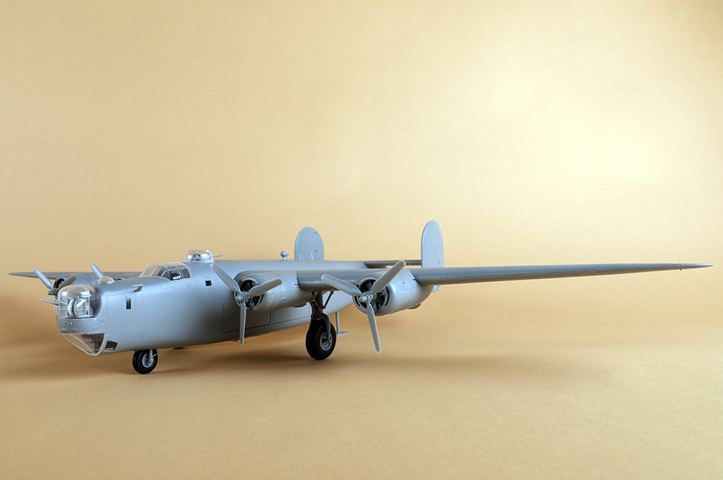 Hobby Boss 81774 Consolidated B-24J Liberator 1/48 – immagine 14