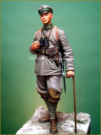Young Miniatures YM7001-R Oberleutnant 3rd Light Infantry Regiment 1917 70mm