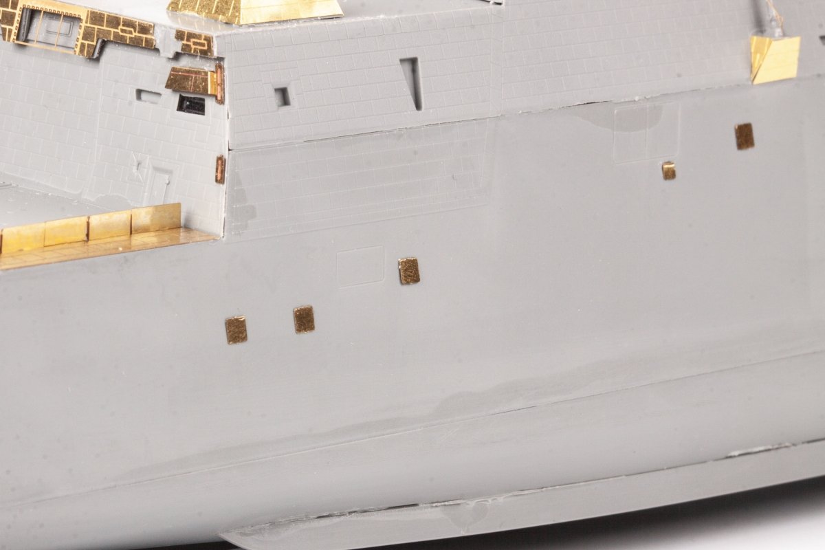 Maquettes Eduard 53288 USS DDG-1000 Zumwalt SNOWMAN, TAKOM 1/350 – immagine 13