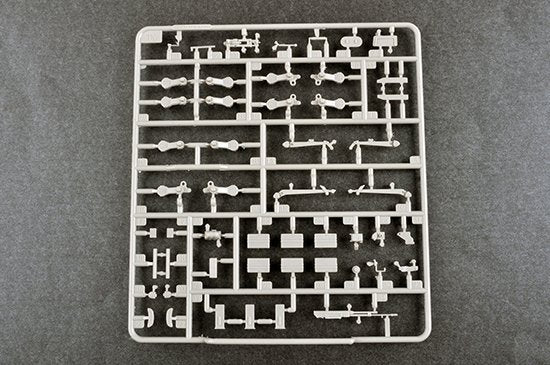 Trumpeter 09581 Char de combat principal russe T-80UD - Début de production, échelle 1/35 – image 4