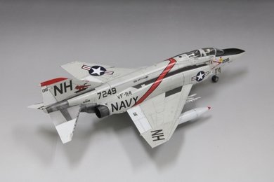Fine Molds FP43S Chasseur à réaction F-4J « Aardvarks » de l&amp;#39;US Navy, échelle 1/72 – immagine 6