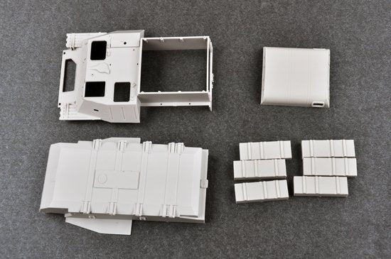 Tracteur d&amp;#39;artillerie soviétique AT-P Trumpeter 09509, échelle 1/35 – image 2