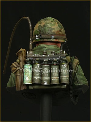 Young Miniatures YM1817 USMC Hue. Vietnam 1968 1/10  – image 5