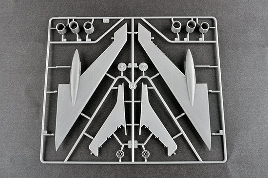 Trumpeter 01687 Tu-128M Fiddler 1/72 – image 7