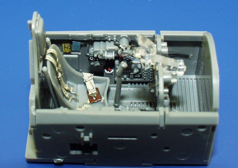 Eduard FE226 P-47D-20 1/48 Tamiya – immagine 4