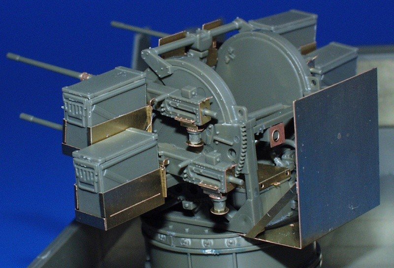 Camion armé Eduard 35439 M-35A1 au 1/35 AFV Club – immagine 6