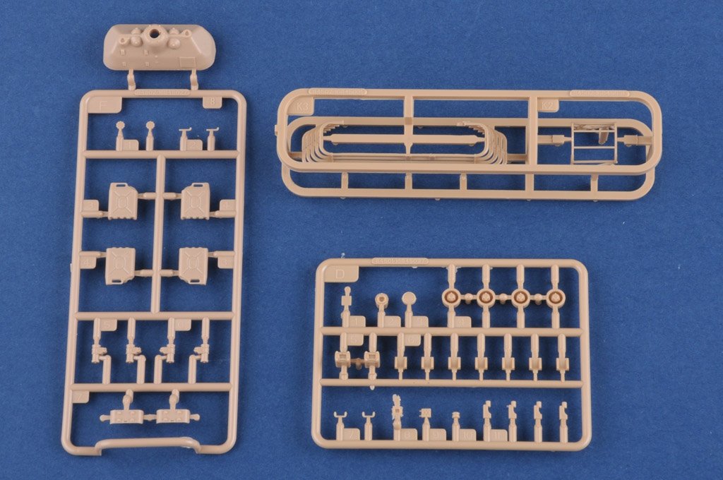 Hobby Boss 84502 Leopard C1A1 (char de combat principal canadien) 1/35 – Bild 10