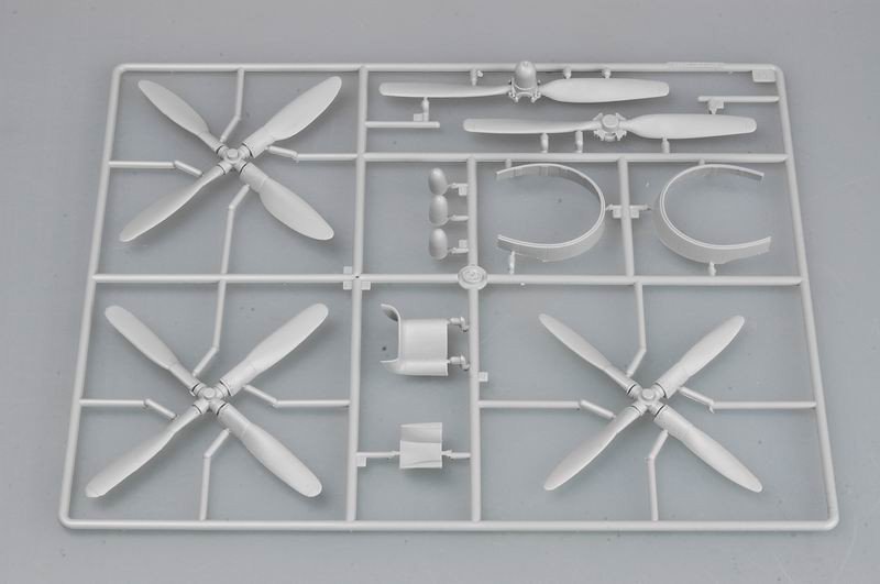Trumpeter 02265 P-47N Thunderbolt 1/32 – image 4