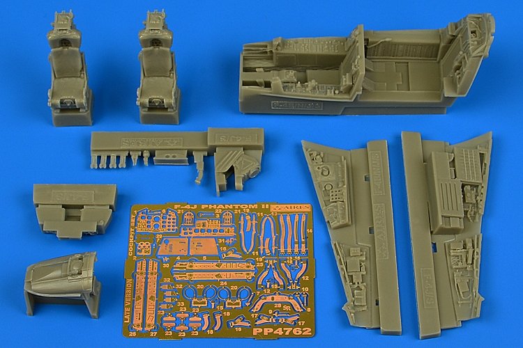Ensemble de cockpit Aires 4762 F-4J Phantom II (version tardive) au 1/48 ZOUKEI-MURA