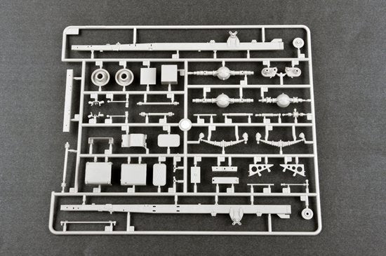 Trumpeter 01028 Lance-roquettes multiple russe BM-21 Grad 1/35 – image 4