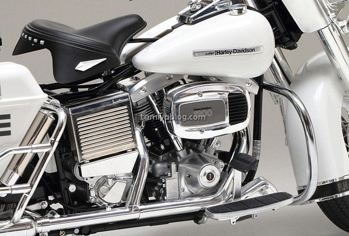Tamiya 16038 Harley Davidson FLH1200 - Moto de police (1/6) – immagine 3