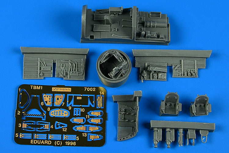 Ensemble cockpit Aires 7002 TBM AVENGER Hasegawa 1/72