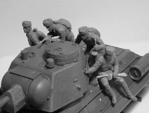 ICM 35640 Cavaliers de chars soviétiques (1943-1945) 4 figurines 1/35 – image 6