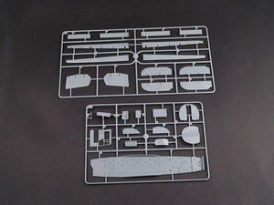 Trumpeter 02829 C-48C Skytrain Avion de transport (1/48)  – Bild 3