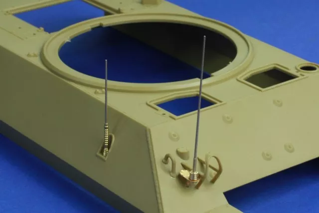 RB Modèle 35A12 Jeu de deux antennes pour Achilles 1/35 