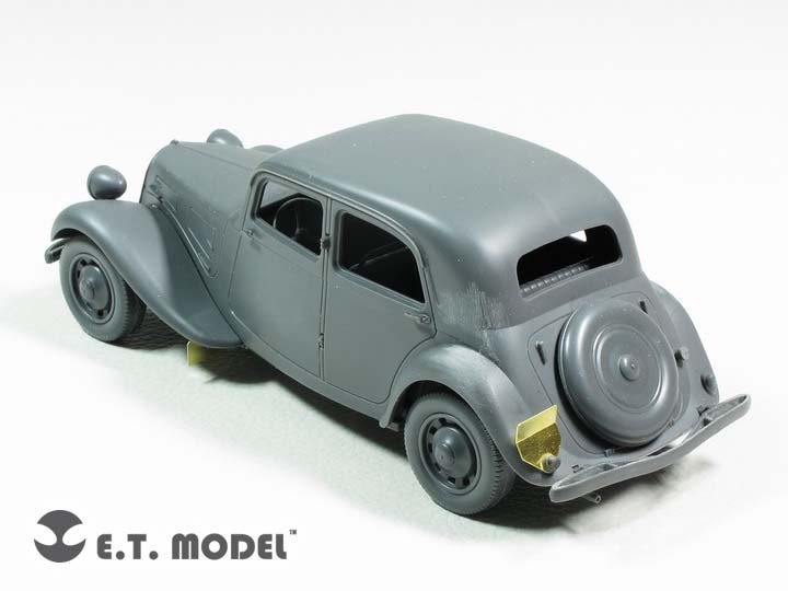 ET Model E35-229 Voiture d&amp;#39;état-major CITROËN Traction 11CV de la Seconde Guerre mondiale (Pour TAMIYA 35301) (1/35) – image 3