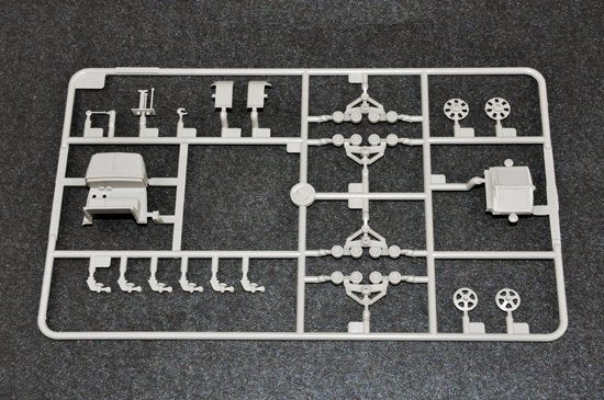 Tracteur soviétique Vorochilovets Trumpeter 07110 au 1/72 – image 5