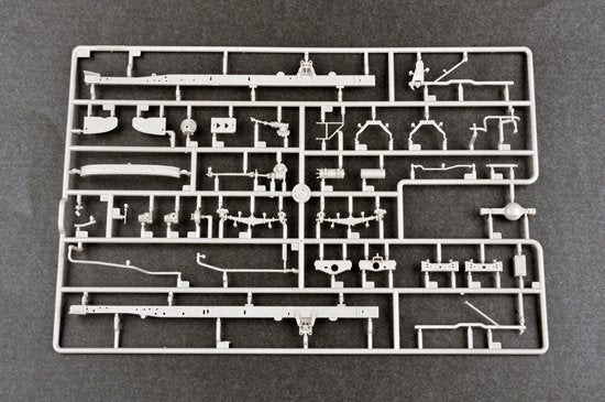 Trumpeter 01033 Zil-131V russe remorqué PR-11 SA-2 Guideline (1/35) – image 8