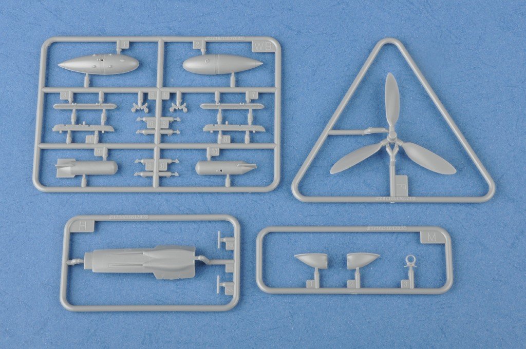 Hobby Boss 81716 Focke Wulf Fw 190D-9 1/48 – image 8