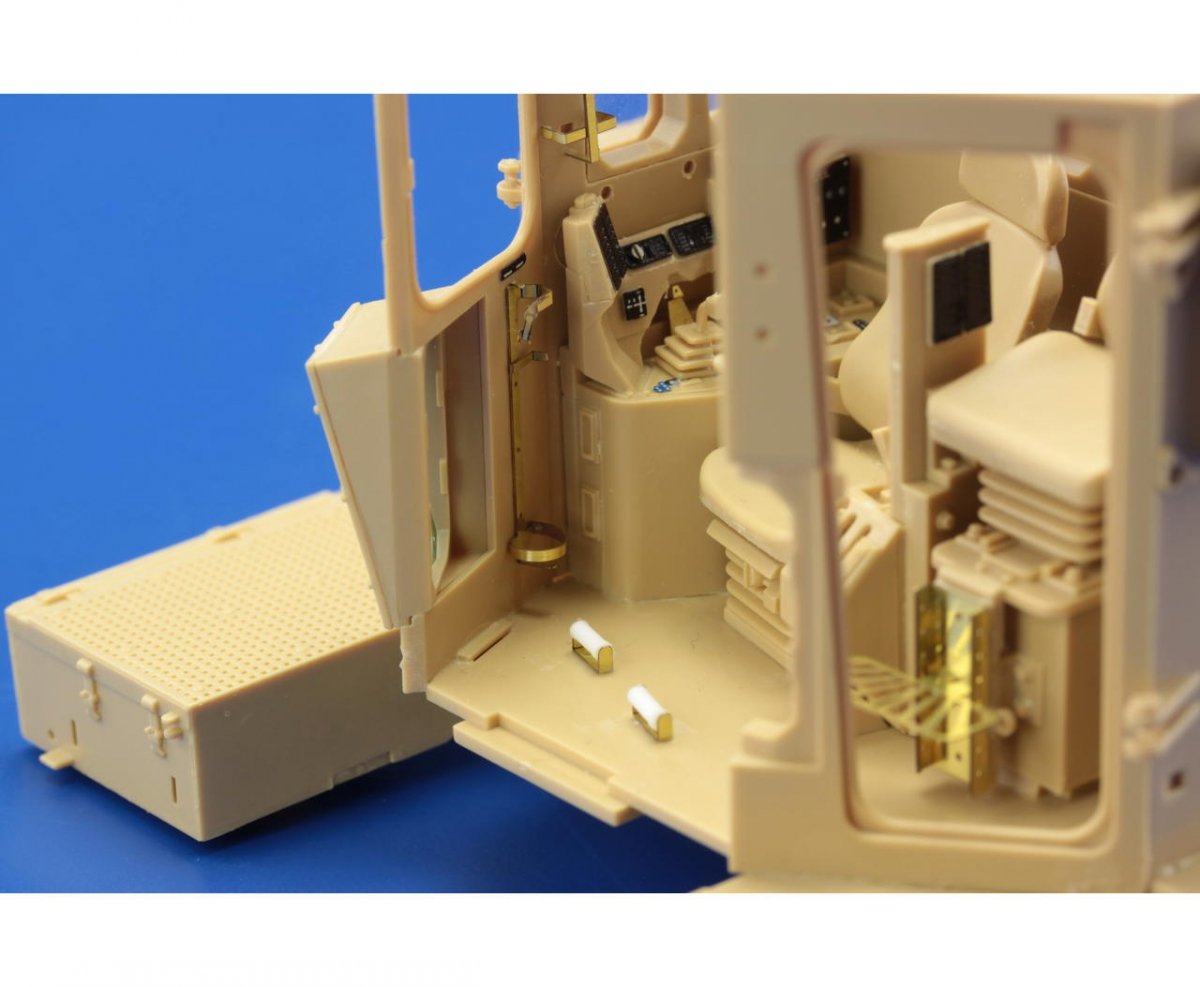 Eduard 36268 Intérieur du Bulldozer Doobi - couleur 1/35 Meng – image 8