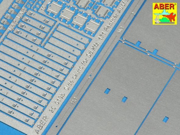 Aber 25019 Jupes latérales pour Panther A/D (1/25)  – image 3