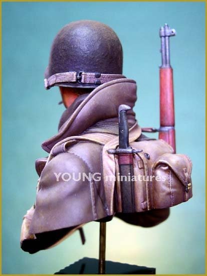 Young Miniatures YM1812 Soldat américain Ardennes 1944 1/10 – immagine 3