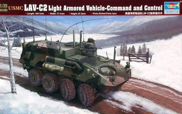 Trumpeter 00371 USMC LAV-C2 Véhicule blindé léger - Commandement et contrôle (1/35)