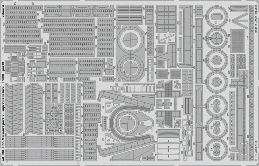 Eduard 53123 USS Missouri partie 7 - superstructure TRUMPETER 1/200