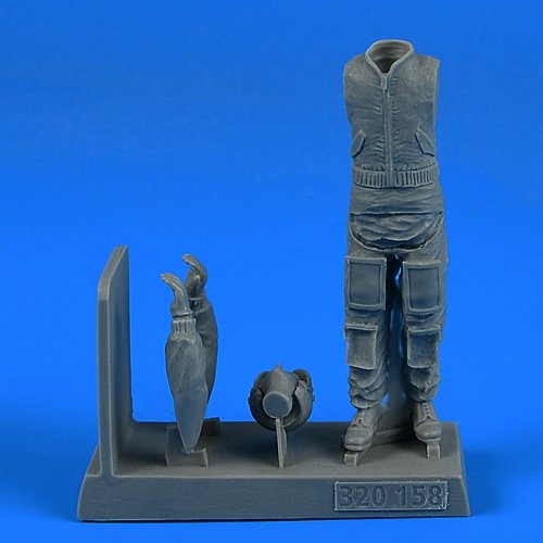 Aerobonus 320158 Pilote de combat de l'OTAN 1/32