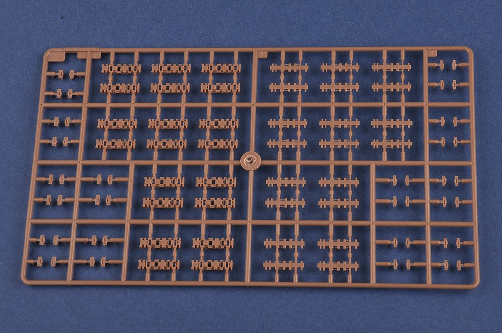 Hobby Boss 84530 German Sd.Kfz.182 King Tiger Porsche Turret w/ Zimmerit 1/35 – zdjęcie 9