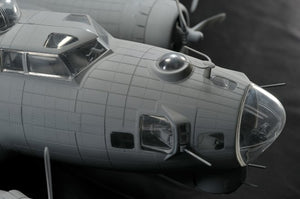 Maquettes HK Models 01E04 B-17 Flying Fortress F et G (1/32) – immagine 13