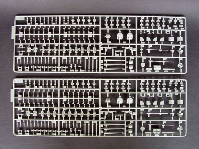 Trumpeter 05604 Porte-avions américain CV-13 Franklin 1944 (1/350) – Bild 7