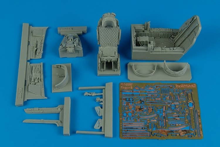 Ensemble de cockpit Aires 2137 MiG-23MF Flogger B au 1/32 Trumpeter 