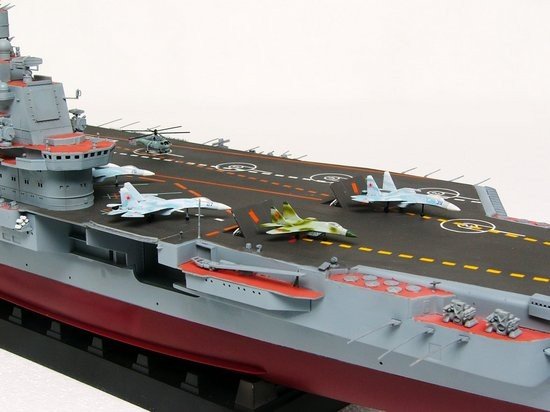 Trumpeter 05606 URSS Porte-avions Amiral Kouznetsov 1/350 – image 10