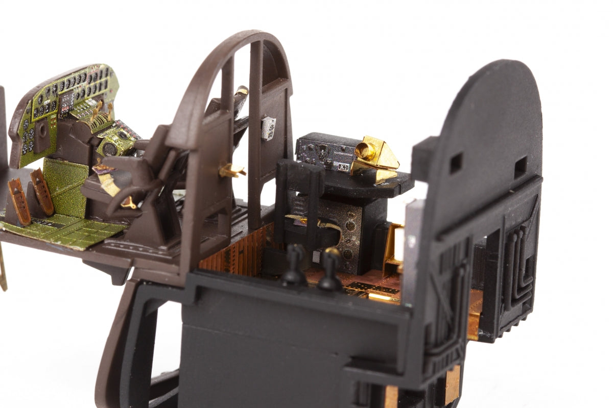 Moteurs de cockpit Eduard 73829 B-24H AIRFIX 1/72 – immagine 8