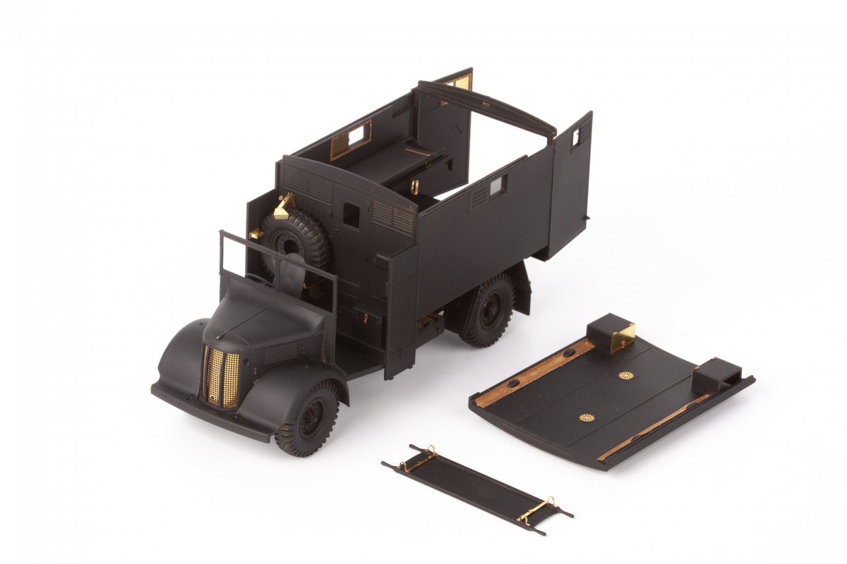 Eduard 36493 Austin K2/Y ambulance AIRFIX 1/35 – image 2