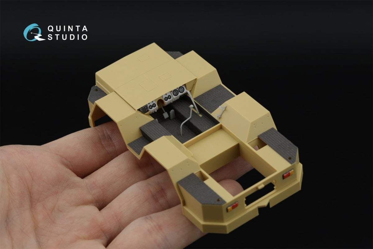 Quinta Studio QD+48648 Russian naval tow tractor 3913 3D-Printed &amp; coloured Interior on decal paper (RFM) (with 3D-printed resin parts) 1/48