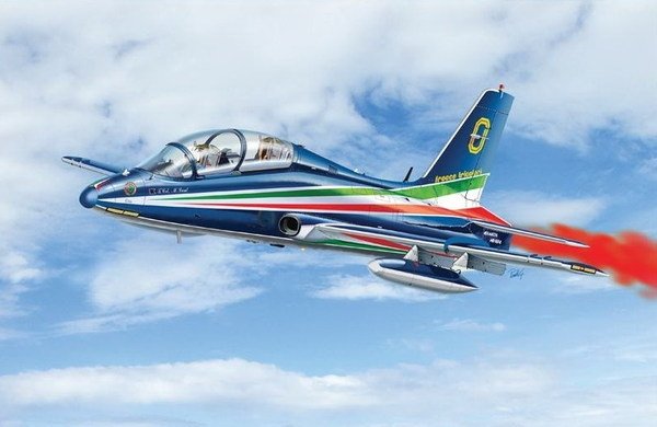 Italeri 1317 MB-339 PAN FREECCE TRI 1/72 – Bild 5