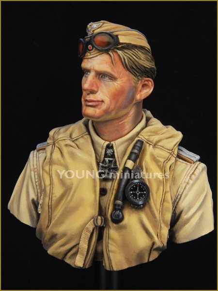 Young Miniatures YM1846 PILOTE DE LA LUFTWAFFE Afrique du Nord Seconde Guerre mondiale 1/10 – immagine 3