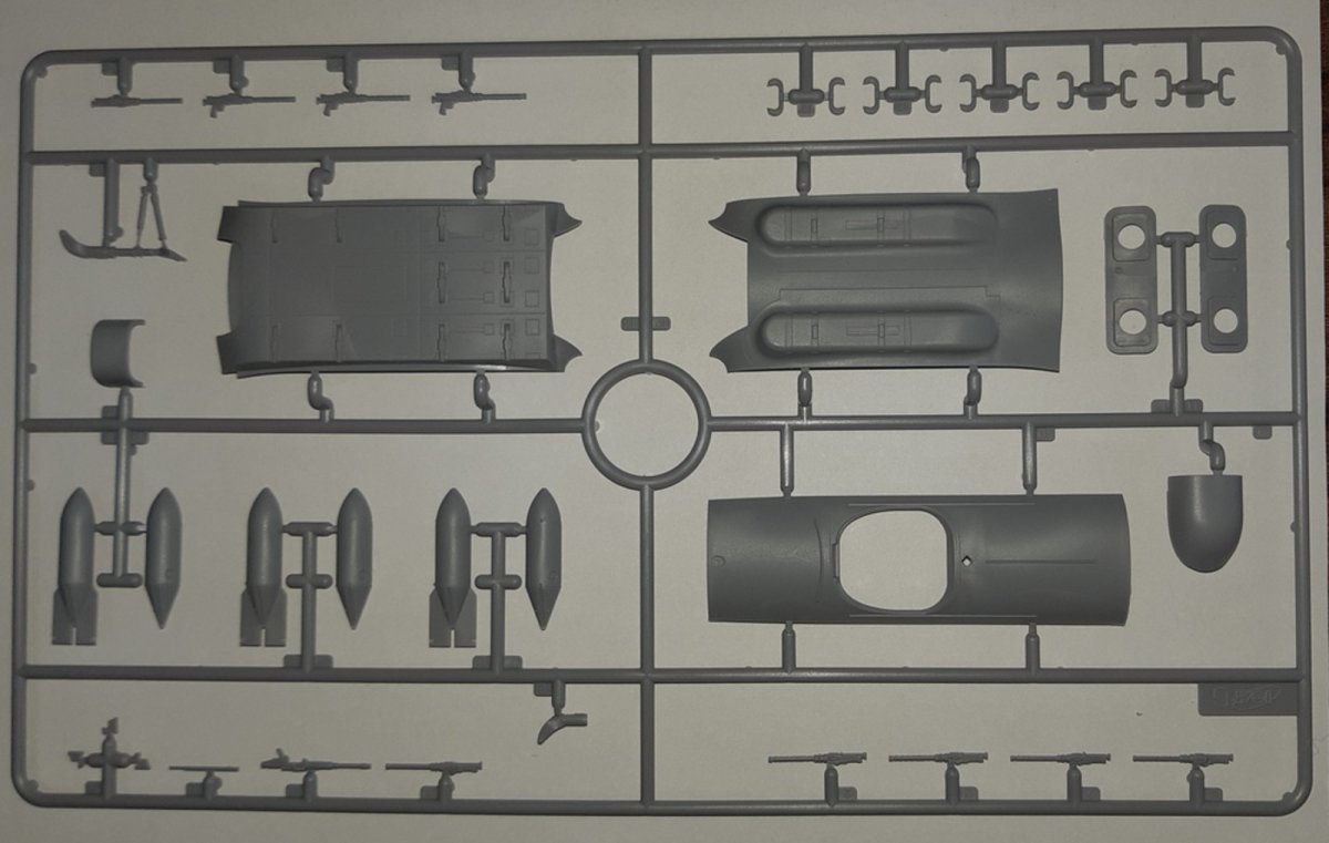 ICM 48263 He 111H-16, bombardier allemand de la Seconde Guerre mondiale, échelle 1/48 – Bild 4