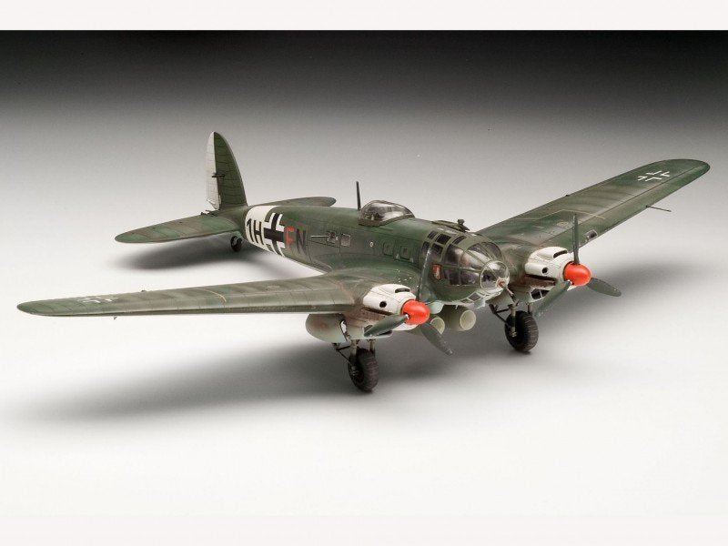 Revell 04377 Heinkel He111 H-6 1/72 – image 2