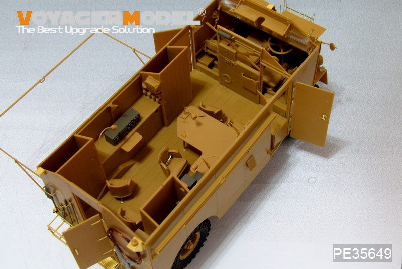 Maquette Voyager PE35649 Véhicule de commandement blindé britannique AEC 4x4 « Dorchester » de la Seconde Guerre mondiale pour AFV 35227, échelle 1/35 – image 3