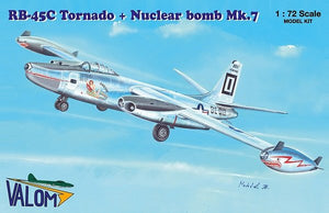 Valom 72122 RB-45C Tornado + Bombe nucléaire Mk.7 1/72