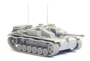 Dragon 6644 StuG III Ausf.F8 Production tardive avec Winterketten (1/35) – image 3