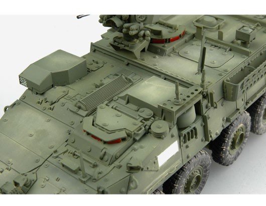 Trumpeter 00397 M1130 Stryker Véhicule de commandement (1/35) – Bild 4