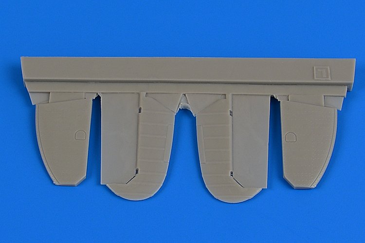 Surfaces de contrôle du Spitfire Mk.IX Aires 7350 (fin de série) au 1/72, Eduard