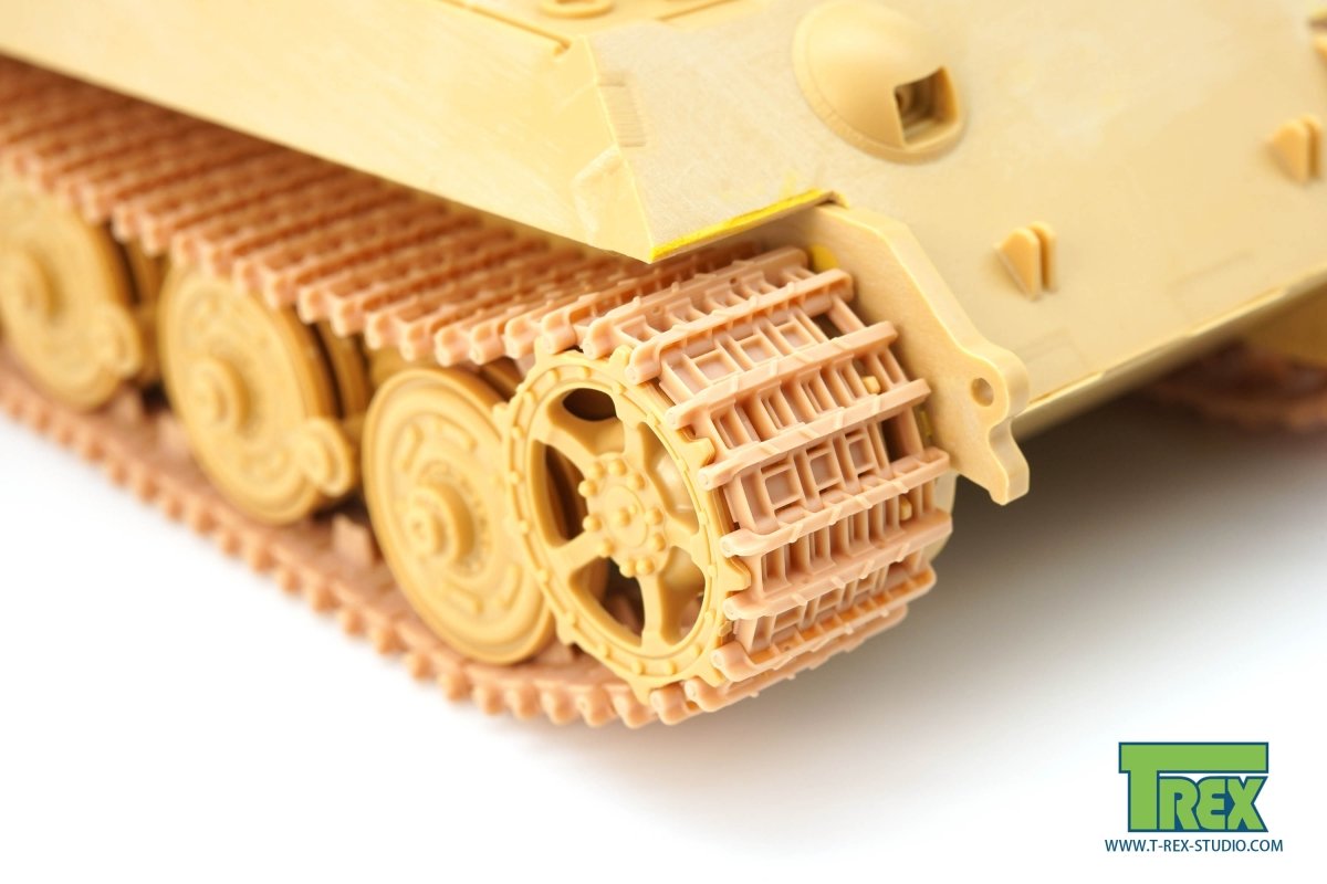 T-Rex Studio TR84005 Chenilles de transport King Tiger, motif 1 1/48 – image 4